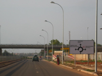 03 Vue De Profil   Ouaga Centre A Gauche Et Fada A Droite